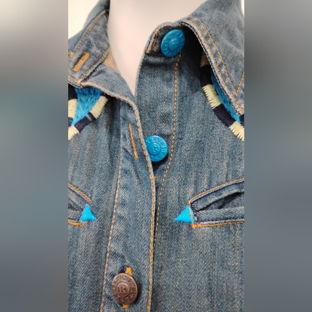 SPECIAL EMBROIDERED DENIM FESTIVAL BLOUSE - Picture 9 of 13
